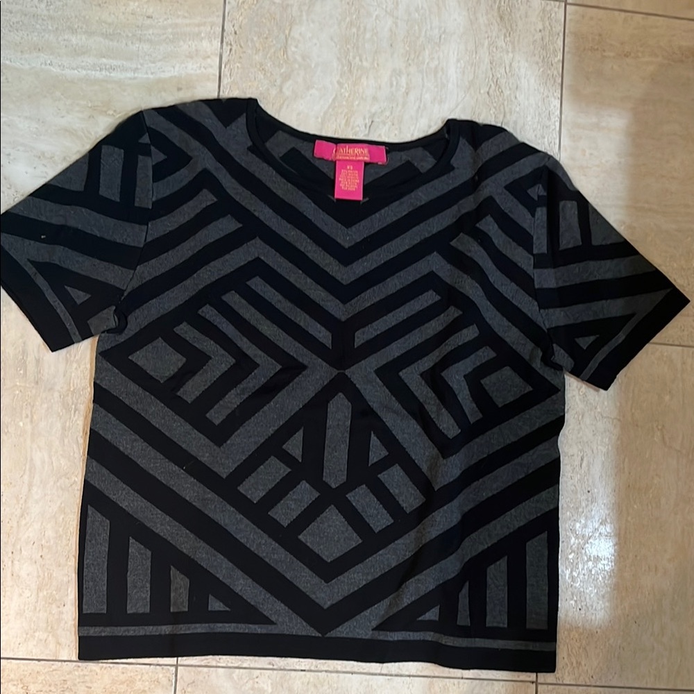 Geometric Black and Gray Women's Top